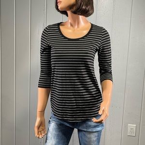 *Love By Design Women's black & White Striped Hi Low Top Sz S